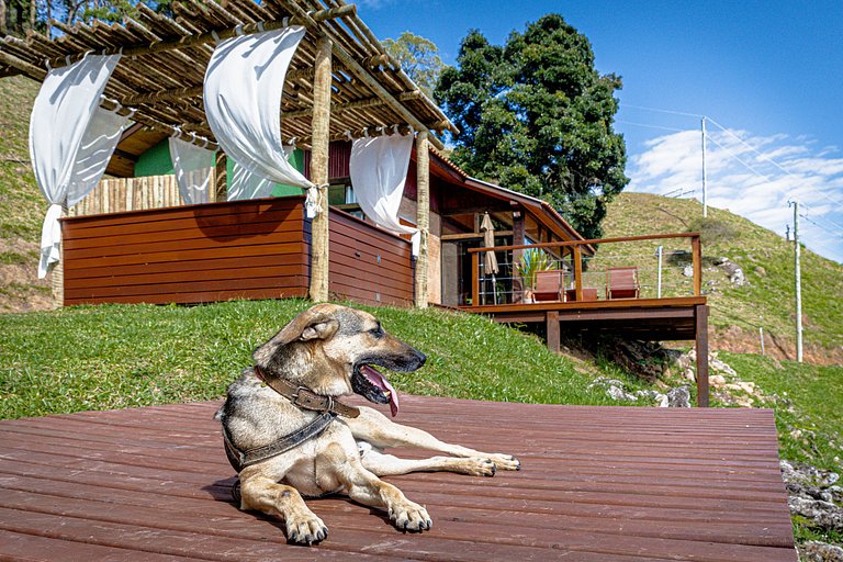 Linda Casa com Vista Panorâmica (Casa Pedra)