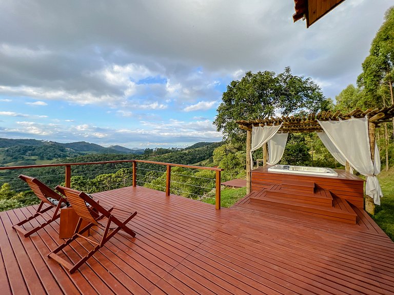 Linda Casa com Vista Panorâmica (Casa Pedra)