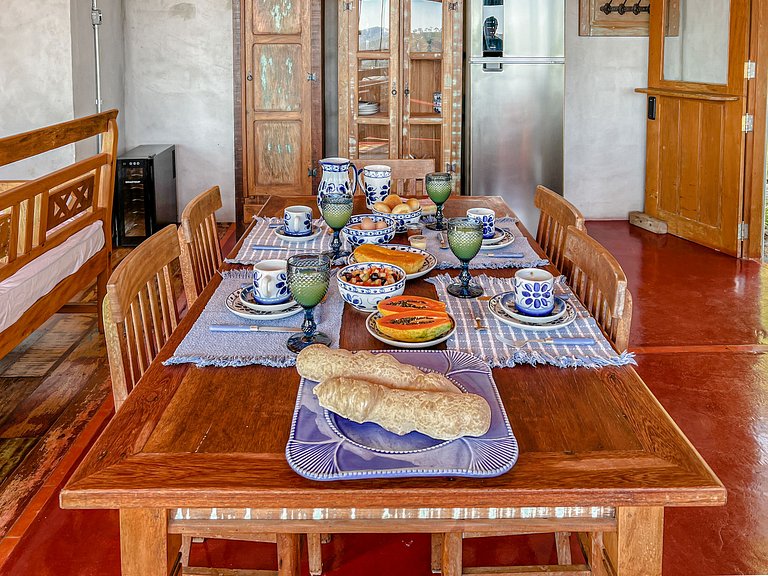 Linda Casa com Vista Panorâmica (Casa Pedra)