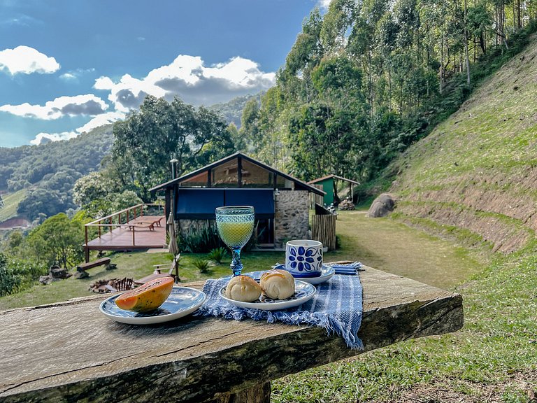 Linda Casa com Vista Panorâmica (Casa Pedra)