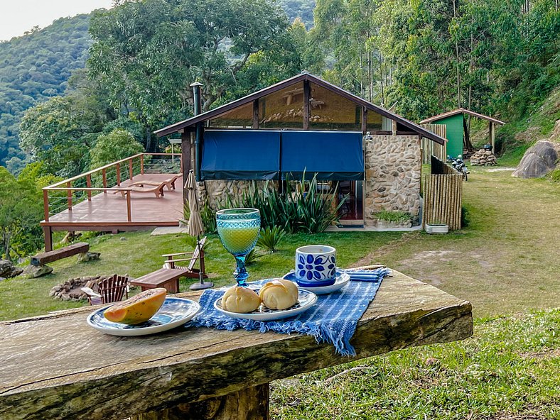 Linda Casa com Vista Panorâmica (Casa Pedra)